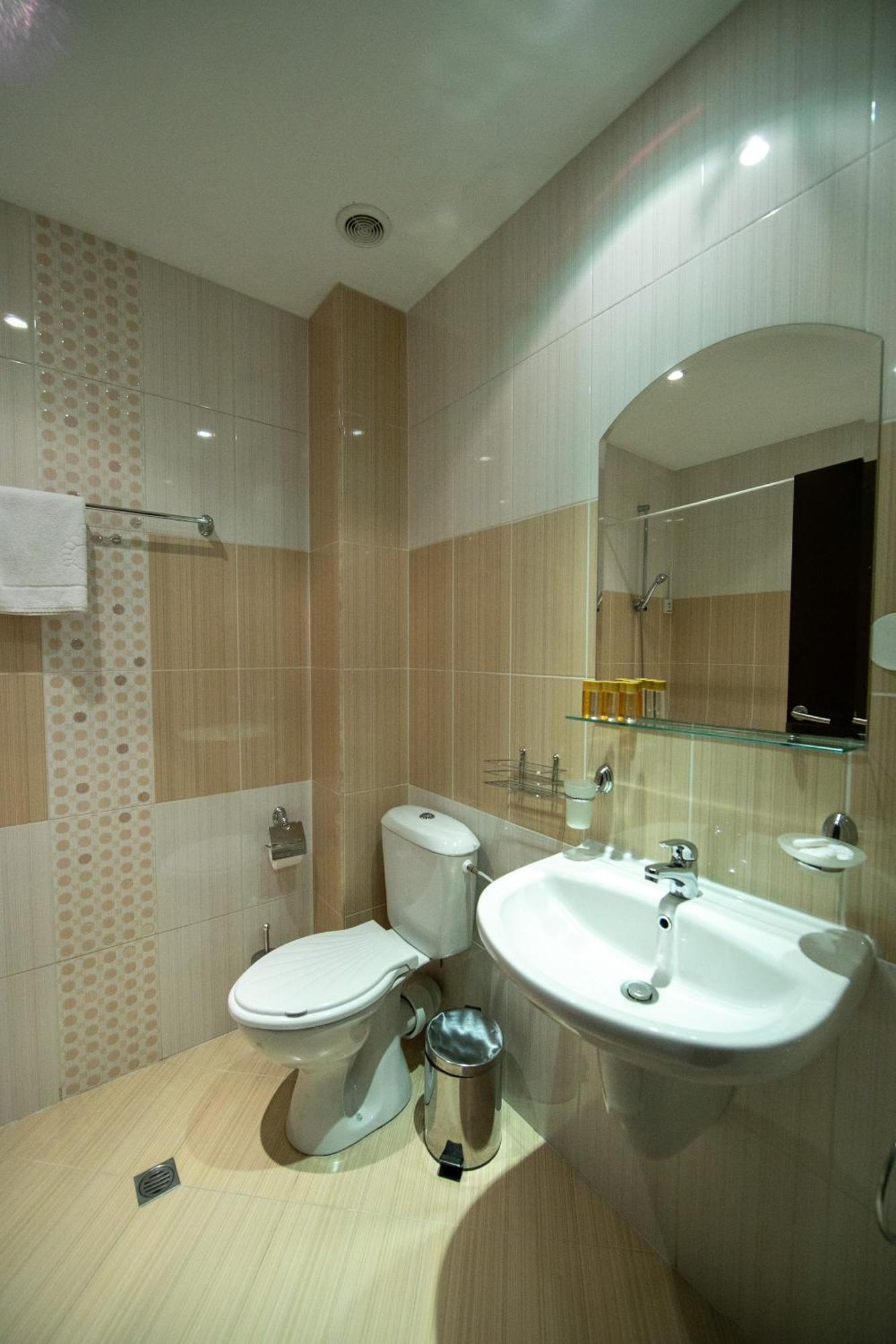 Otel Iceberg 4*